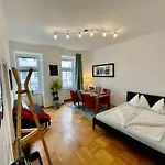 Nice Apartment Close To City Center