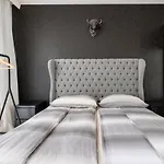 Sweet Home Vienna Townhouse