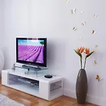 Wonderful 2-Bedroom Belvedere Apartment