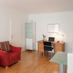Im 2Ten Business Apartments