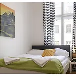 Sweet 3Br Shared Apt Near Wiener Stadthalle & Central