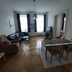 Gerald\'S Apartment 12