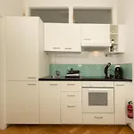 Delightful 1 Bedroom Near Schoenbrunn And Westbahnhof With Big Porch