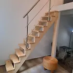 Ruhige Art-Garconniere Mit Balkon