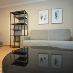 A 2-Bedroom Apartment With A King-Size Bed And A Balcony Is Located Just A 15-Minute Walk From Stephansplatz.