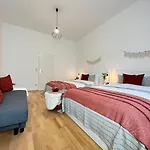 Joyful Place Apartment