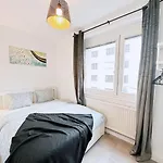 Charming 3 Bedrooms Near Vienna Central Station Apartment