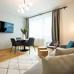Bright Stylish Apartment In A Top Location