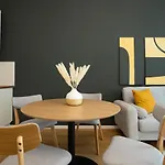Aesthetic Newly Renovated Apartment Located Near Belvedere Castle, 15 Minutes From Stephansplatz