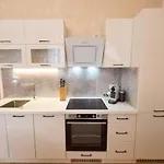 Sophies Place Augarten - Imperial Lifestyle City Apartments Vienna Parking
