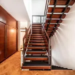 Porsche Villa Mit Garten Und Garage In Bestlage Von Doebling In Wien
