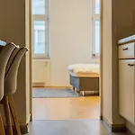 Garden-Eden Apartment