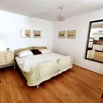 Imperial Sisi Residence-Concept Style Apartment