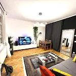 Schoene Wohnung In Wien Zentrum Josefstadt