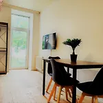 Donaufelder City Apartment