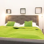 Apartment Diefenbachgasse