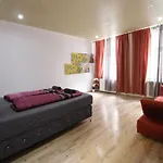 Private Triple Bedroom Rf1