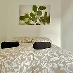 50 M2 Stylish Apartment With Netflix