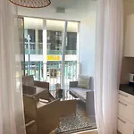 Urban Oasis: Stylische Wohnung