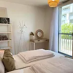 Urban Oasis: Stylische Wohnung