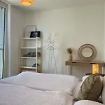 Donaublick Oasis: Stylische Wohnung