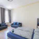 Ss Family 3 Bedroom Apartment In Praterstern Area Dw8