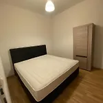 Niceapartmenthollergasse 8