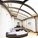 Stylish Loft Apartment City Center