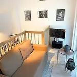 Summer Dream - Air Conditioned Balcony Flat On 2 Floors
