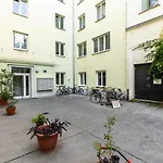 Stylish Apartment Next To Schwedenplatz