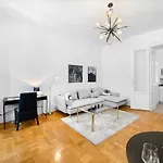 New Apartment @ Servitenviertel