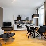 Trendy Apt With - Smart Tv, Coffee Machine In Meidling