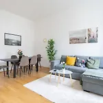 Central Two Bedroom Apartment