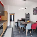 New Shalalaliving Vienna Spacious Home For Family & Friends