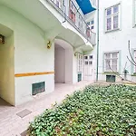 Feelhome - Design Apartment Fuer 4 Gaeste - Smart Tv - Naschmarkt