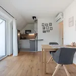 Gruene Ruhelage, 20 Minuten Ins Zentrum Und Parkgarage