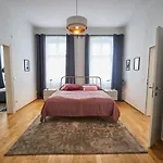 Fancy Home For 5 With Self-Check-In At Spittelberg