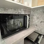 Stilvolle Wohnung Mit Terrasse/Garten