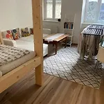 Feine Wohnung Direkt Am Yppen- Und Brunnenmarkt