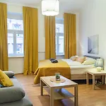 Economy 1Br Apartment Well Connected To The Whole City