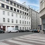 Studententraum Am Naschmarkt