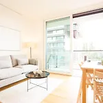 Suite In High-Rise On The Danube