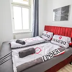 Private Room In Shared Apartment Pr3