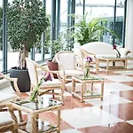 Palais Coburg Hotel