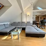 Atemberaubendes Loft Mit Pool