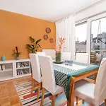 City - Balkon - Workspace - Waschmaschine - U2 & U4