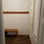 Quiet And Cozy Apartment In The City Center
