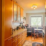 10 Min From U1 - Private Room In Shared Apartment