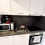 Best Location - Cozy City Centre Apartment