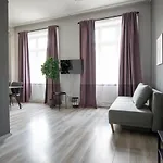 Brand New Charming Appartmet Near Augarten & City